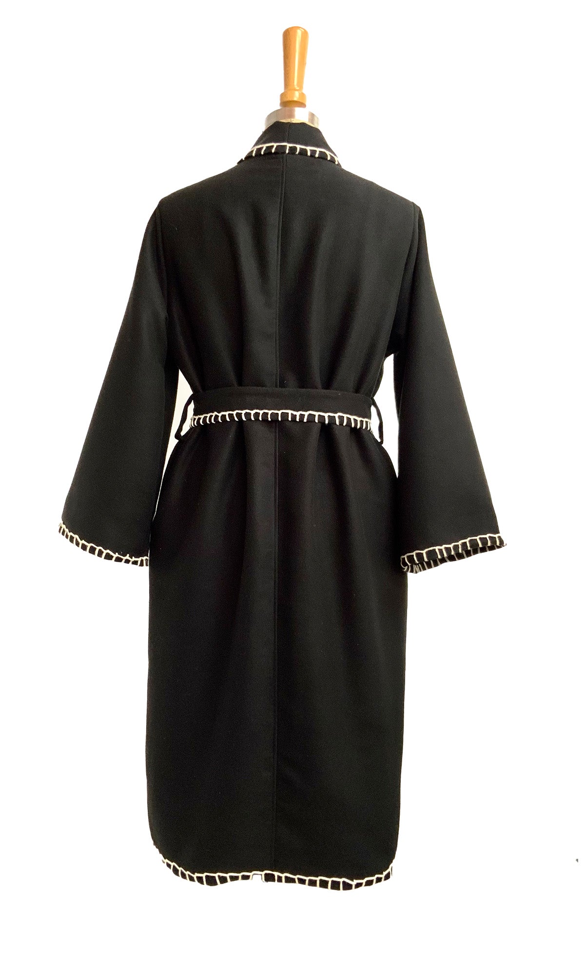 Blanket stitch below the knee coat